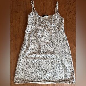 Brandy Melville Floral Sleeveless Dress